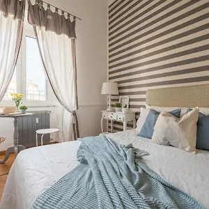 Bed and breakfast 06
