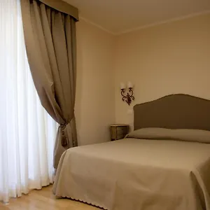 Residenza Dei Gracchi ** Rome