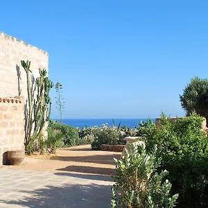 Dimora Cala Del Pozzo Bed & Breakfast Favignana